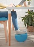 Pikkukuva 10 / 11: Leitz jalkatuki Ergo Cozy, sininen ergonominen, pehmeä ydin & kangaspäällinen, voidaan myydä - 1 kpl (5371-00-61)