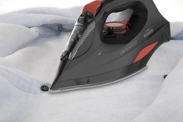 Black+Decker BXIR300E BXIR3000E Dampstrygejern, 3000, Keramik, Sort (BXIR3000E)