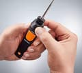 Miniatyrbillede 2 af 2: testo temperatursonde -20 - +50 °C med Bluetooth®-forbindelse til smartphones, med luftsonde, med dyk-/gennemtrængningssonde, med overfladesonde (0563
