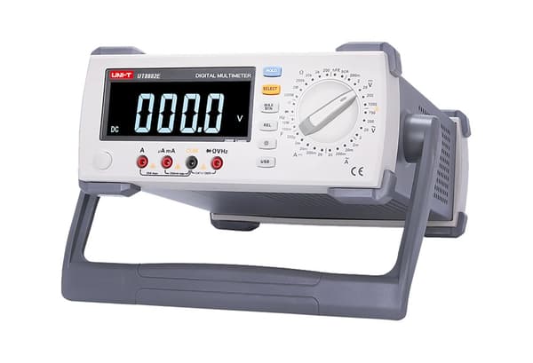 Uni-T UT8802E laboratoriomittari