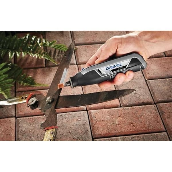 Dremel 7760-15 mini sladdlöst multiverktyg - Li-Ion batteri (3,2V) (levereras med 15 tillbehör)