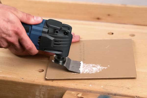 FERM OTM1007 Multiværktøj - Oscillerende - 300W - Inkl. kuffert og 7 stk. tilbehør