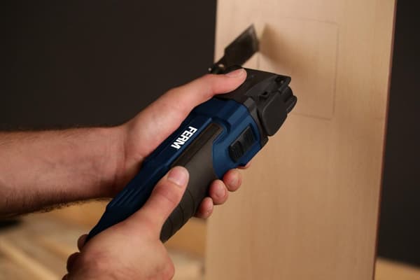 FERM OTM1007 Multiværktøj - Oscillerende - 300W - Inkl. kuffert og 7 stk. tilbehør