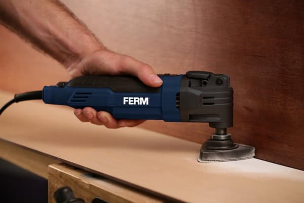 FERM OTM1007 Multiværktøj - Oscillerende - 300W - Inkl. kuffert og 7 stk. tilbehør