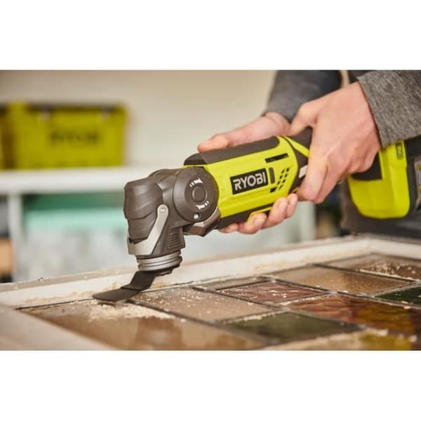 RYOBI ONE+™ 18V R18MT-0 batteridrivet multiverktyg - Levereras utan batteri och laddare