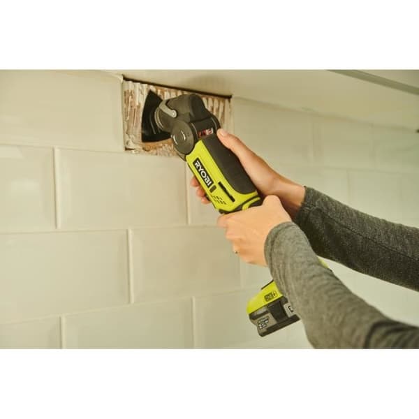 RYOBI ONE+™ 18V R18MT-0 batteridrivet multiverktyg - Levereras utan batteri och laddare