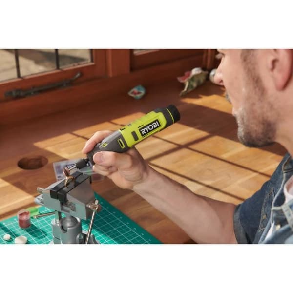 Mini multiverktyg - RYOBI - 4V - 5 000-25 000 rpm - USB C-kabel - Levereras med 15 tillbehör