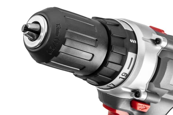 Energy+ 18V Li-Ion batteridrevet boremaskine, 13 mm selvstrammende chuck, uden batteri