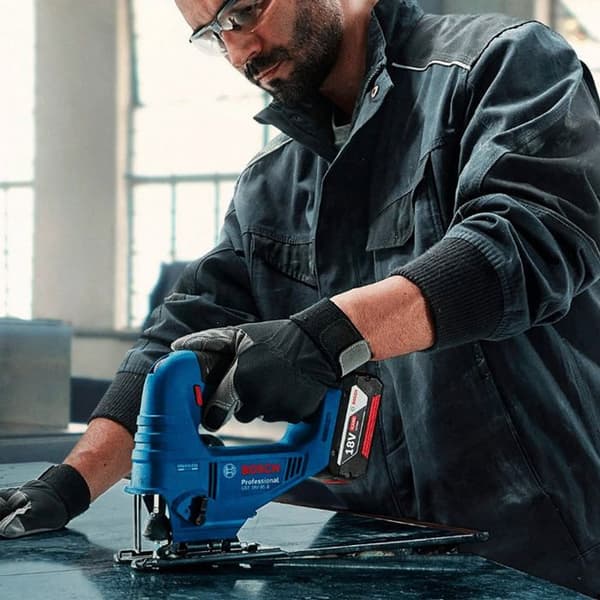 Scie Sauteuse BOSCH GST 18V-95 B (Maskin ensam)