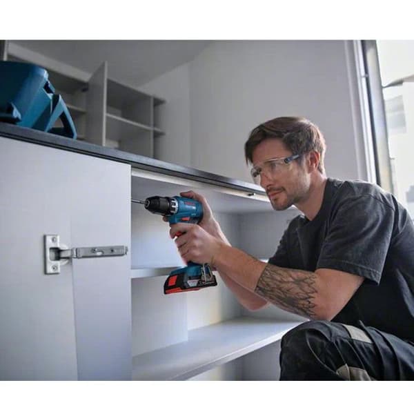 18V GSR 18V-45 borrmaskin + 2 GBA 3Ah batterier + laddare i L-BOXX fodral - BOSCH - 06019K3204