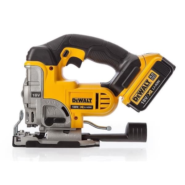 Paket med 6 DEWALT DCK699M3T-maskiner - 3 18V-batterier, multispänningsladdare och 2 Tstak-boxar