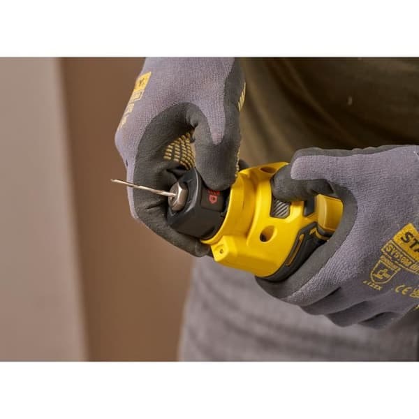 Sladdlös gipsfräs - Stanley Fatmax - SFMCE200B-XJ - 18V - 26000 rpm - LED - Borr ingår
