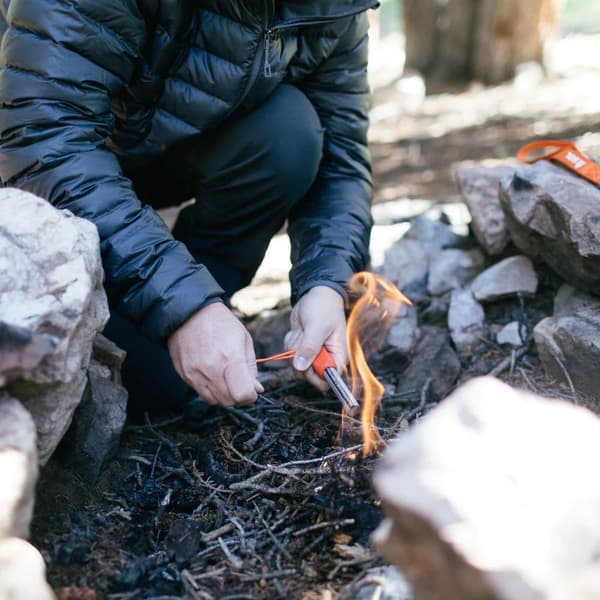 SOL PACKIT SURVIVAL CARD TOOL,  multitool i storlek av visakort