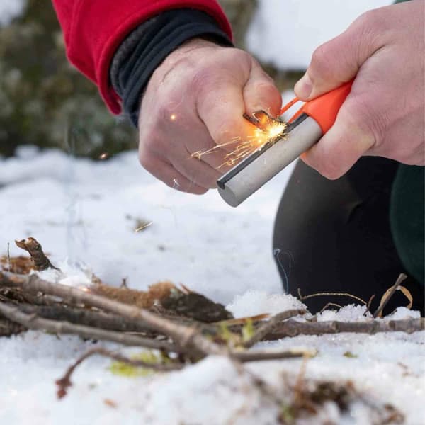 SOL PACKIT SURVIVAL CARD TOOL,  multitool i storlek av visakort