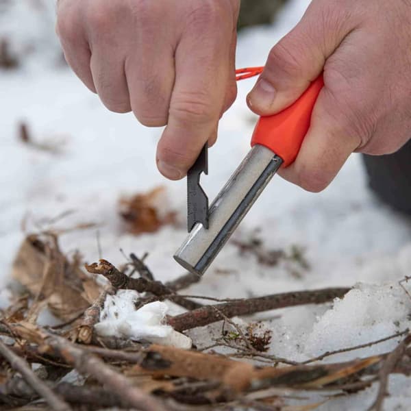 SOL PACKIT SURVIVAL CARD TOOL,  multitool i storlek av visakort