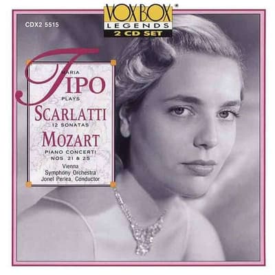 Plays Scarlatti & Mozart