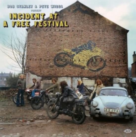 Various Artists - Bob Stanley & Pete Wiggs Present In (CD)