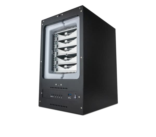 ioSafe 1522+, NAS, Skrivbord, Ryzen Embedded, R1600, 8 GB, DDR4
