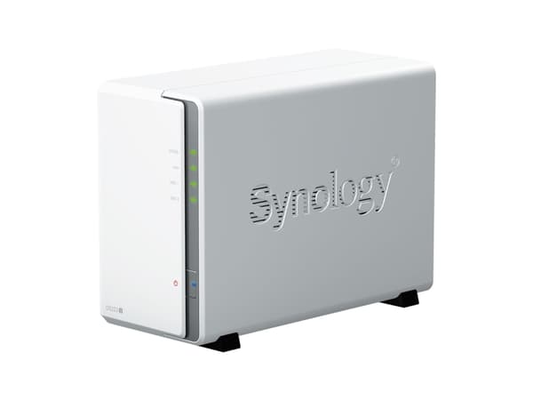 Bundle SYNOLOGY DS223J + 2x HAT3300-4TB Plus Series