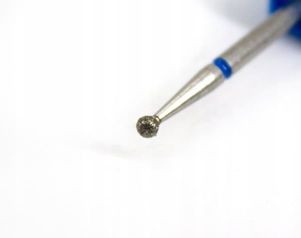 Diamantslipkula 2mm mellanblå skinn