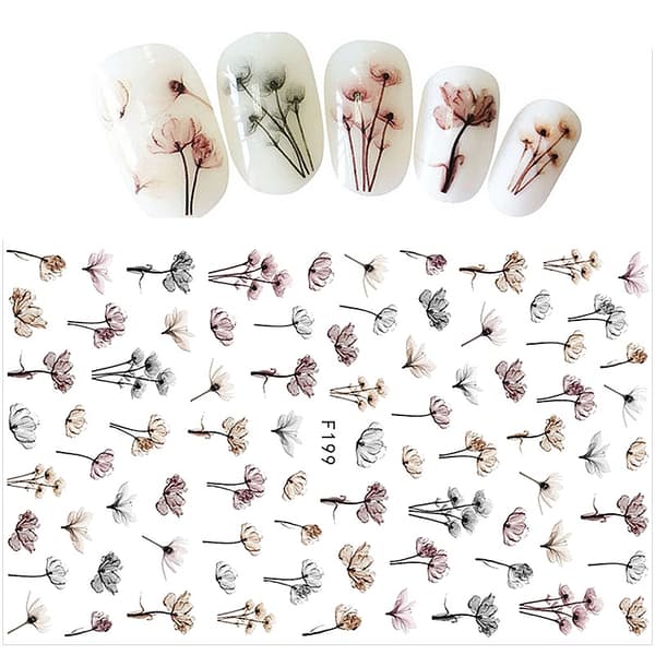 blandat kit med nageldekorationer