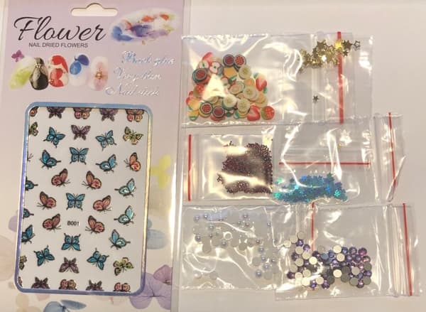 6 Nageldekorationer mix samt fjäril nagelstickers