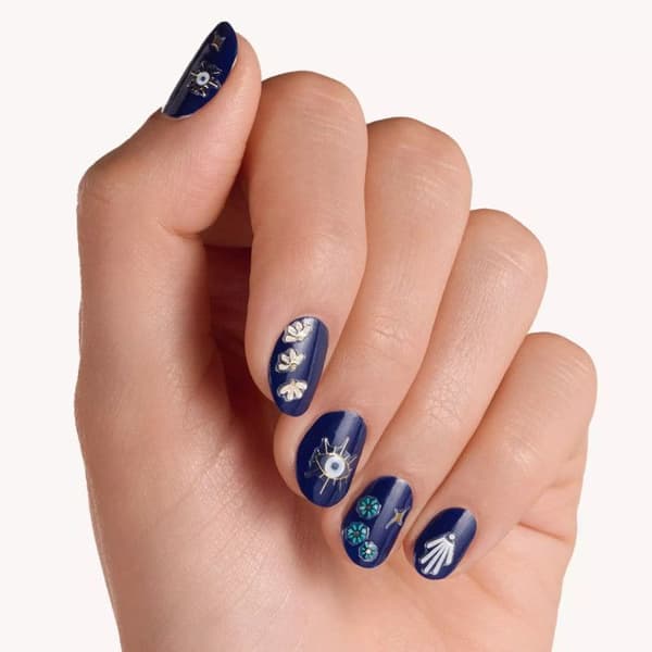 Nagelfolier - ESSENCE - Stay Bold - Det är GULD - Inga djurtester - Unik manikyr