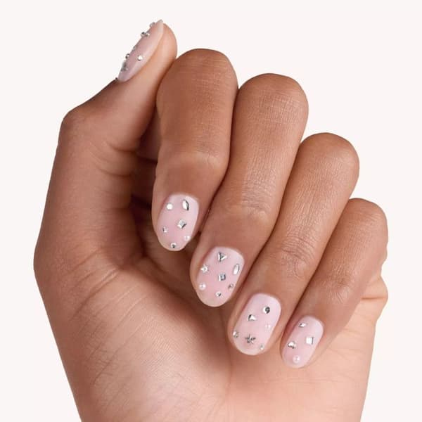 Nagellstickers - ESSENCE - BLING THING - Unika Designer - Lätt att applicera - Cruelty Free