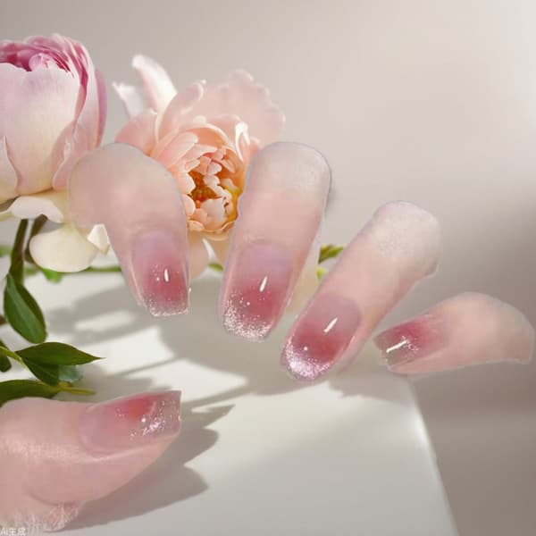 INF Blush Cat Eye Korte Negleplastre - Elegante og Nemme at Påføre