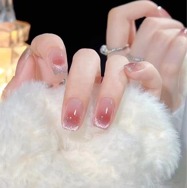 INF Blush Cat Eye Korte Negleplastre - Elegante og Nemme at Påføre