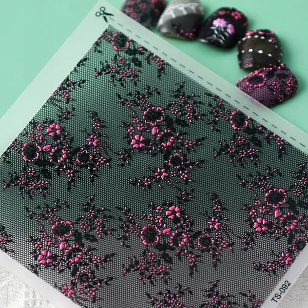 Itseliimautuvat kuperat 3D-kynsitarrat kuvioilla LACE