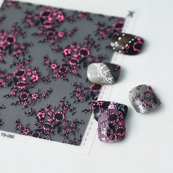 Itseliimautuvat kuperat 3D-kynsitarrat kuvioilla LACE