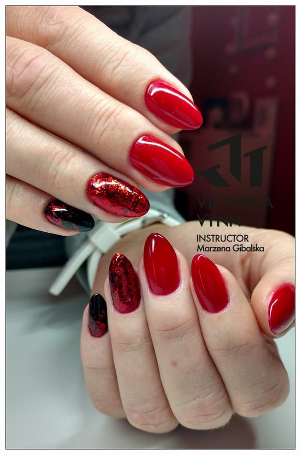 Victoria Vynn - Gel Polish - 050 Royal Red - Gellack