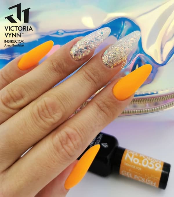 Victoria Vynn - Gel Polish - 059 Orange Pop - Gellack