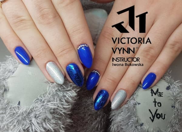Victoria Vynn - Gel Polish - 112 Blue Delicious - Gellack