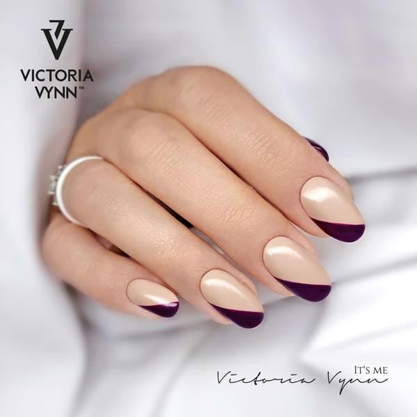 Victoria Vynn - Gel Polish - 212 Dark Crimson - Gellack