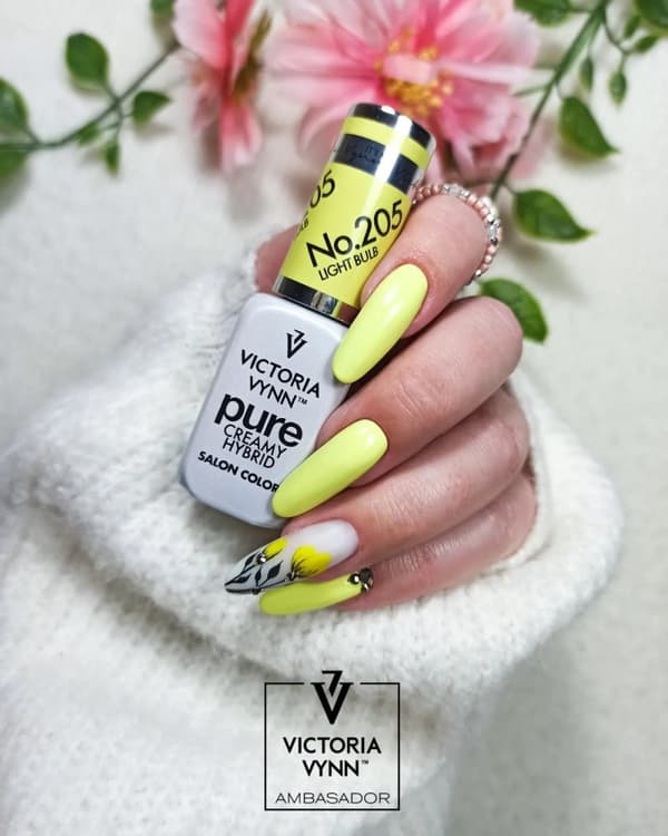Victoria Vynn - Pure Creamy - 205 Light Bulb - Gellack