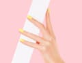 Miniatyrbild 8 av 9: Victoria Vynn - Pure Creamy - 205 Light Bulb - Gellack