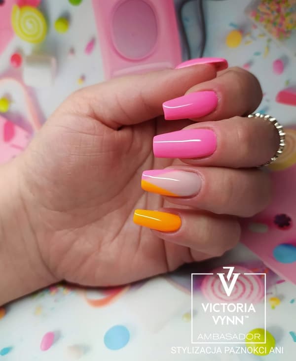 Victoria Vynn - Gel Polish - 310 Pink Mina - Gellack