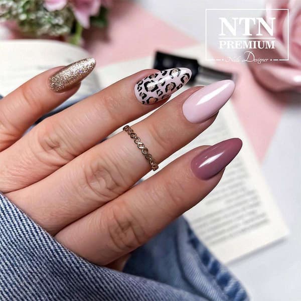 NTN Premium - Gelelakk - Uptown Girl - Nr26 - 5g UV gel/LED