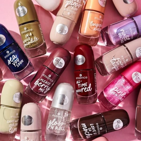 Nagellack - Essence - Shine Last & Go - Svart - Gel - Stor pigmentering