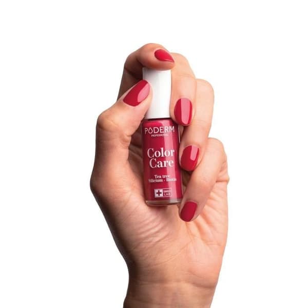 Nagellack - PODERM - Color Care N°797 - Röd Ros - Berikad med Tea Tree - 8ml - Schweizisk Tillverkning