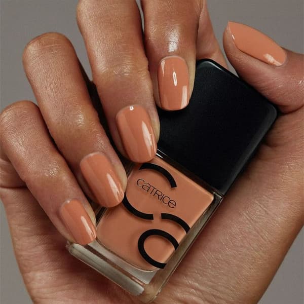 Nagellack - Catrice Iconails - 125 Toffee Dreams - Vegan och Cruelty Free - Brun färg