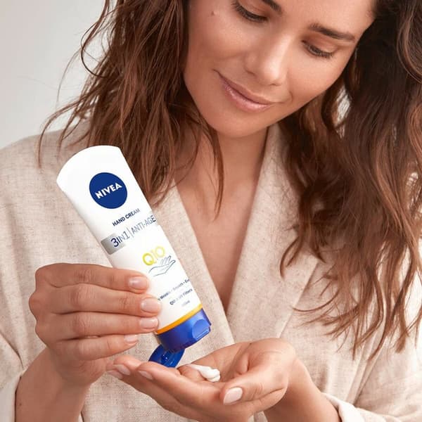 Anti-aldring Håndkrem Nivea Q10 3-i-1 100 ml