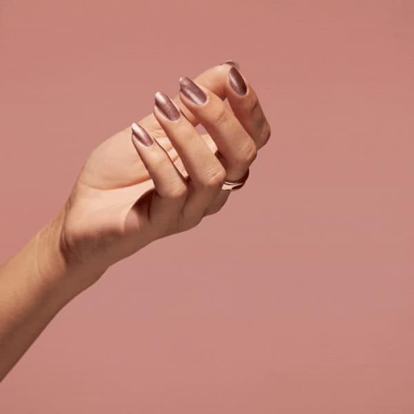 OPI Nature Strong Intentions är Rose Gold rosa nagellack - 15ml