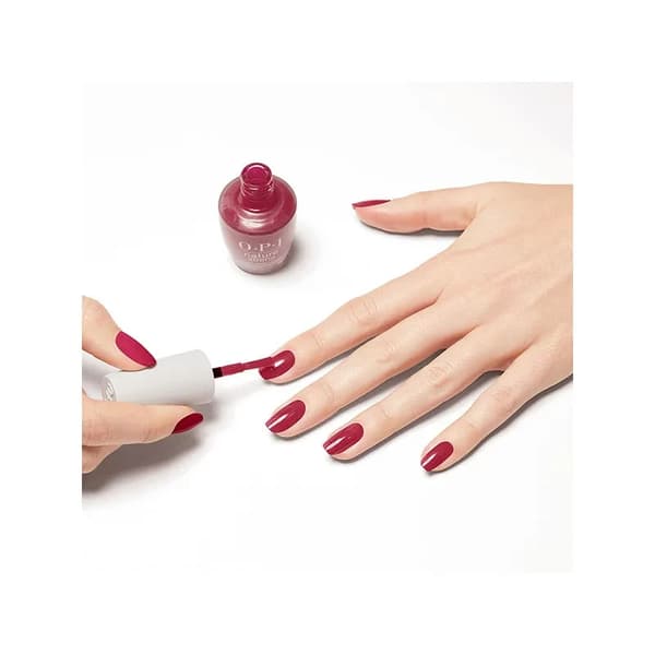 OPI® Nature Strong Nail Lacquer Give A Garnet 15 ml