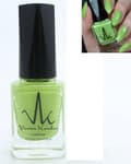 Miniatyrbild 1 av 2: Vivien Kondor Vegan Friendly Nail Polish  - Lime Green