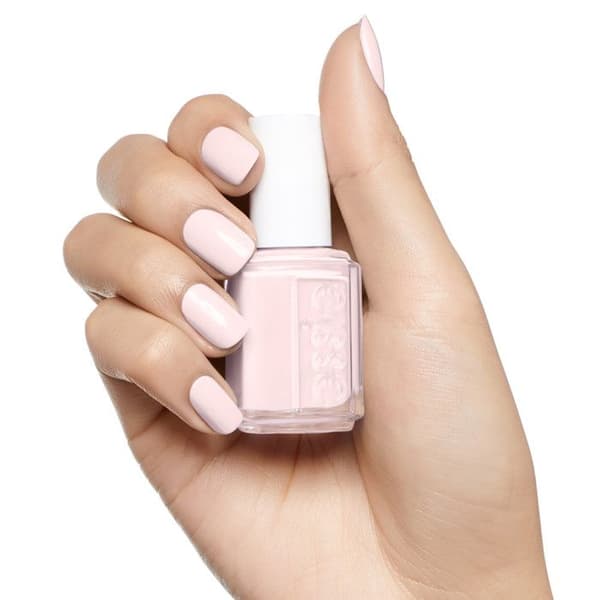 Nagellack - ESSIE - Muchi Muchi - Rosa färg - Trendig och unik färg