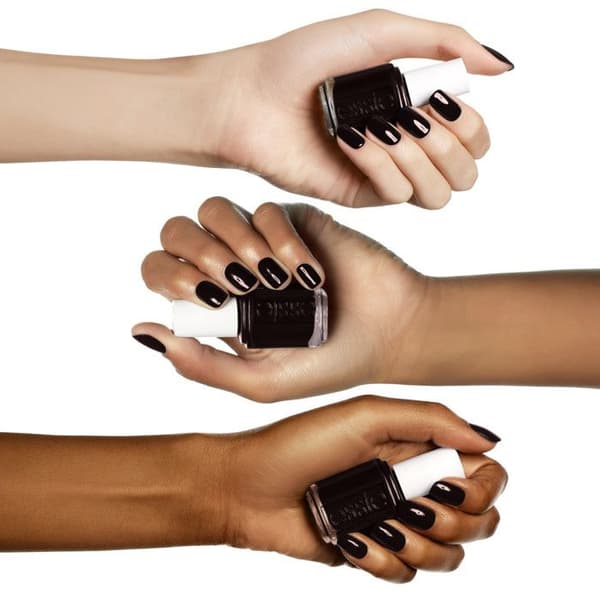 Nagellack - ESSIE - 49 Wicked - Svart - Lackerad finish - Långvarig