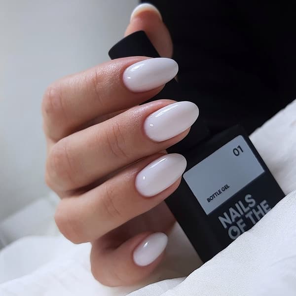 NAILSOFTHEDAY Bottle gel 01 - hvid gel til styrkelse og reparation, 10 ml